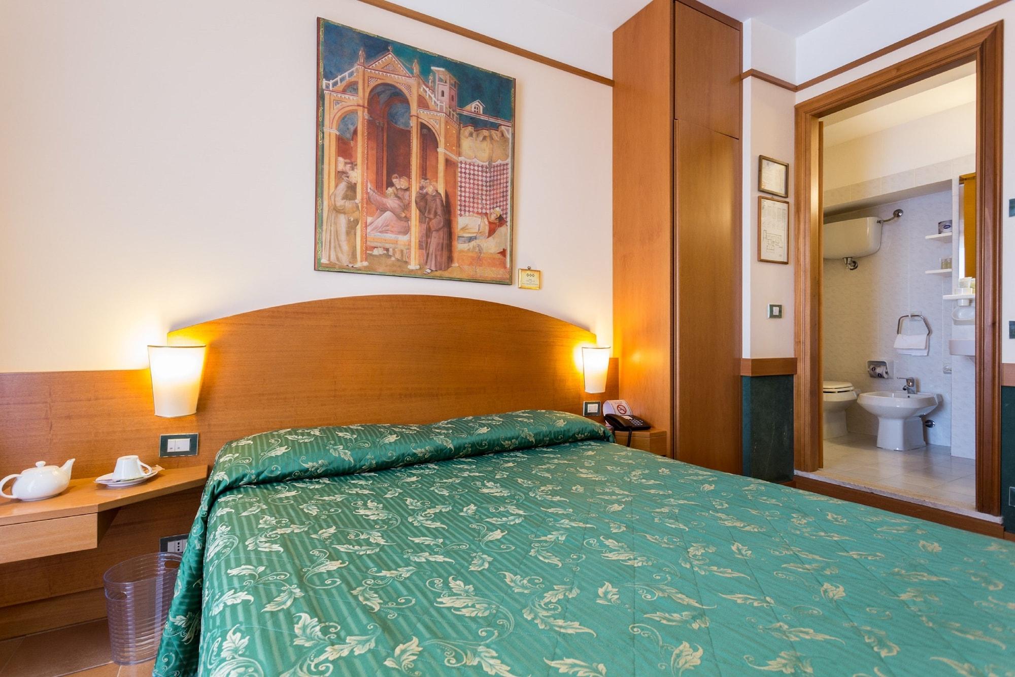 Hotel La Terrazza Restaurant & Spa Assisi Buitenkant foto