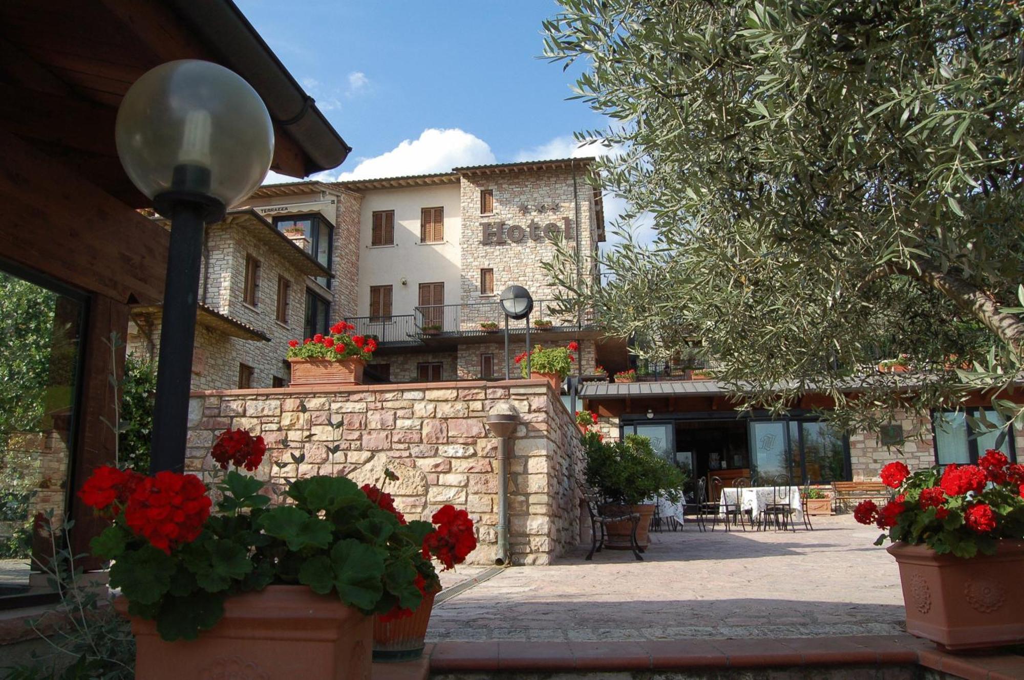 Hotel La Terrazza Restaurant & Spa Assisi Buitenkant foto