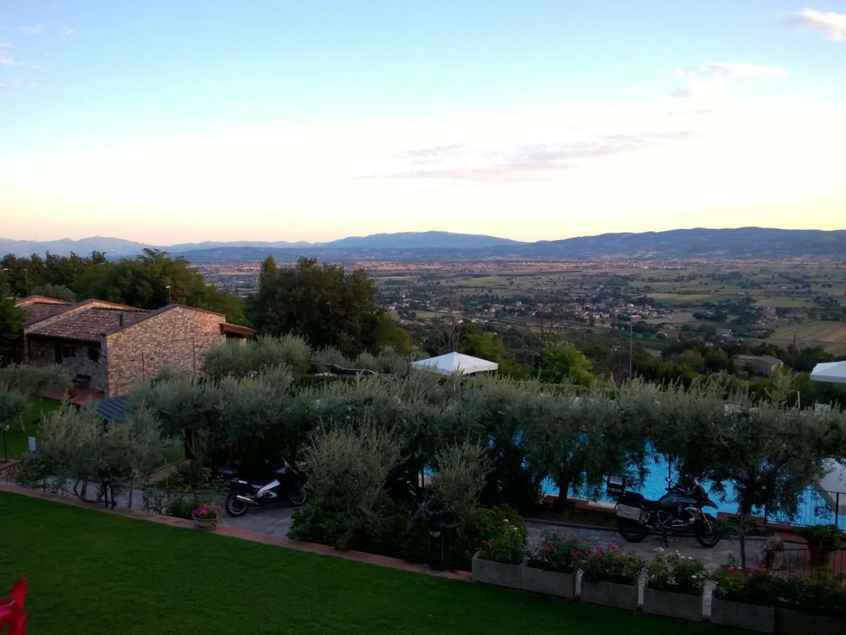 Hotel La Terrazza Restaurant & Spa Assisi Buitenkant foto