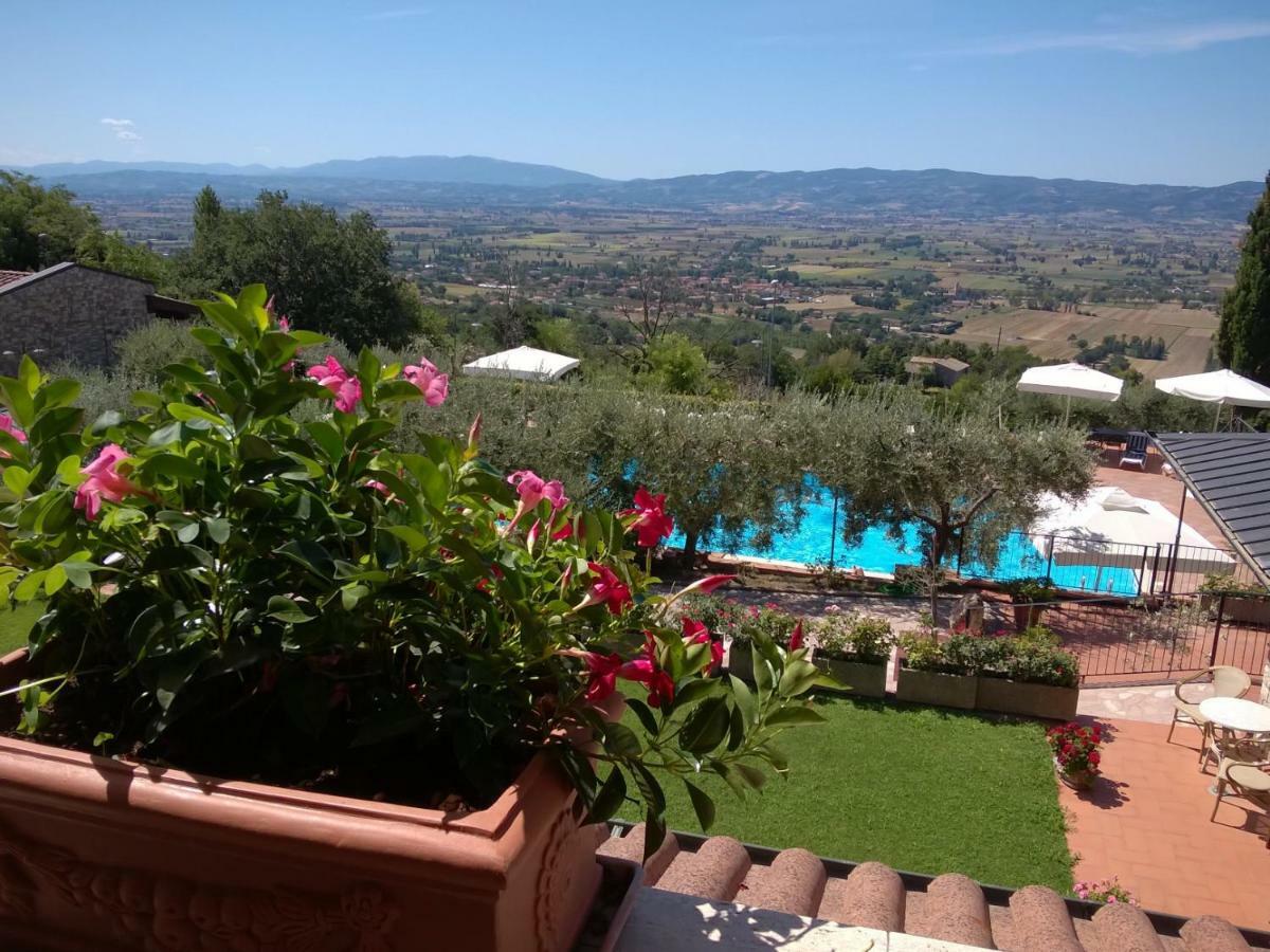 Hotel La Terrazza Restaurant & Spa Assisi Buitenkant foto